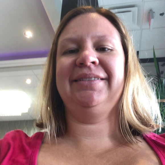 Meet your Posher, Megan - Picture 1 of 1